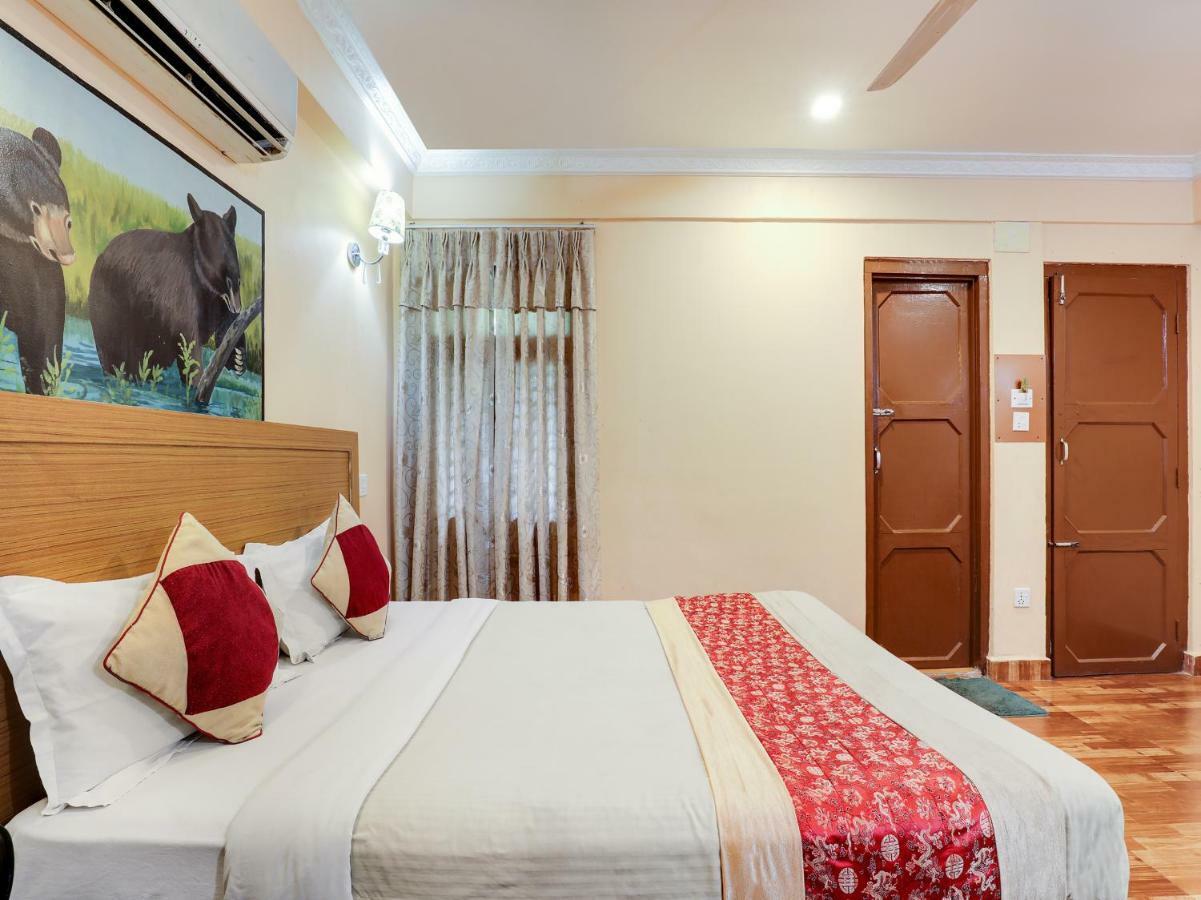 Hotel Wildlife Camp Sauraha Exterior photo