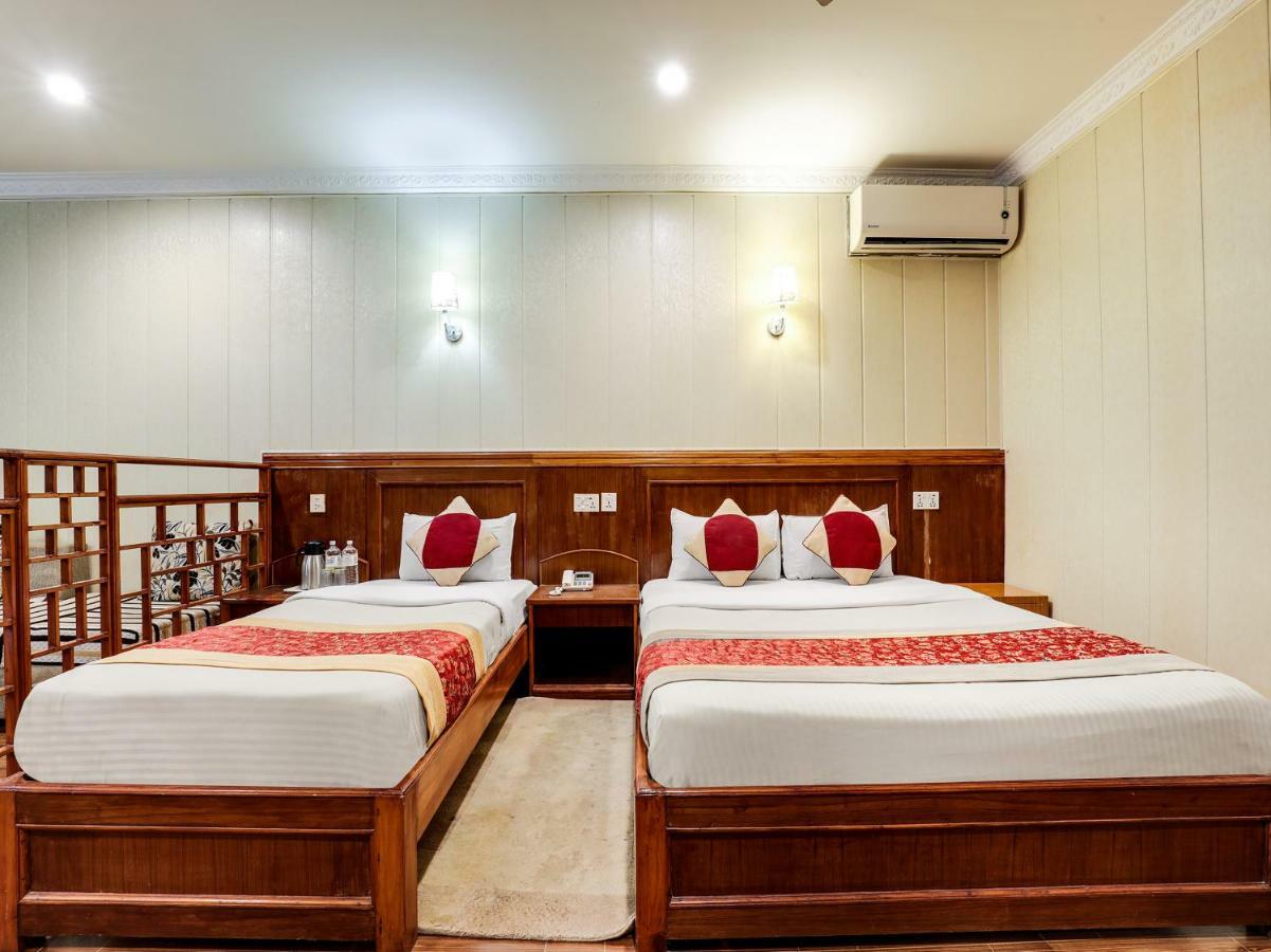 Hotel Wildlife Camp Sauraha Exterior photo